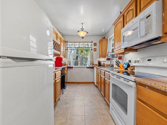 2647 SE 21st Ct 104-D, Homestead, FL 33035