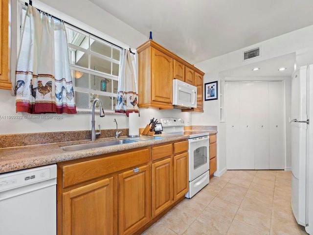 2647 SE 21st Ct 104-D, Homestead, FL 33035