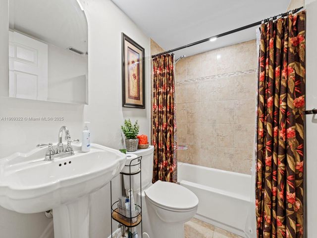 2647 SE 21st Ct 104-D, Homestead, FL 33035