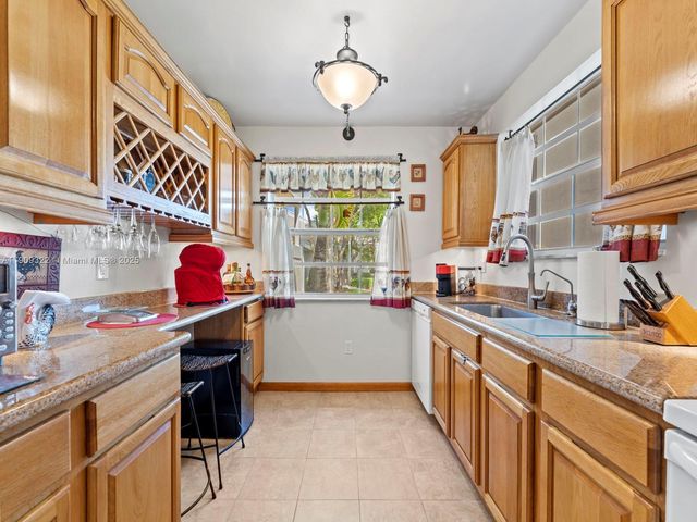 2647 SE 21st Ct 104-D, Homestead, FL 33035