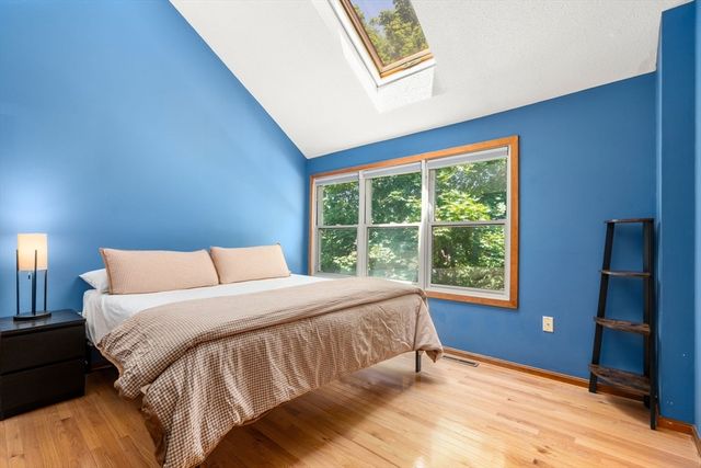 1292 Commercial St 1292, Weymouth, MA 02189