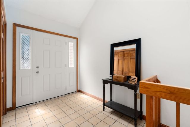 1292 Commercial St 1292, Weymouth, MA 02189