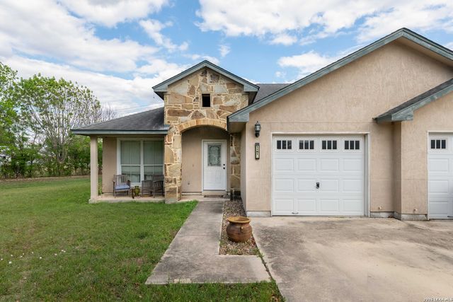 1161 BROWN ROCK DR, New Braunfels, TX 78130