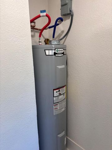 8233 N 29th Avenue, Phoenix, AZ 85051