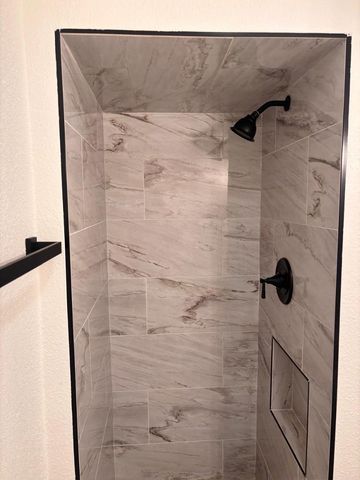 8233 N 29th Avenue, Phoenix, AZ 85051