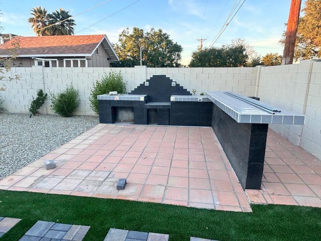 8233 N 29th Avenue, Phoenix, AZ 85051