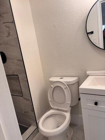 8233 N 29th Avenue, Phoenix, AZ 85051