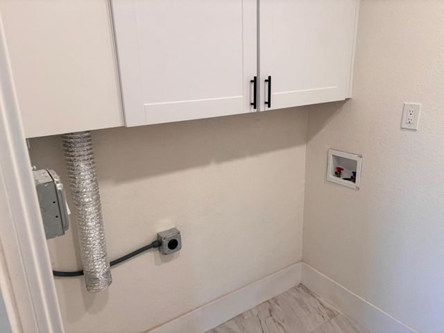 8233 N 29th Avenue, Phoenix, AZ 85051