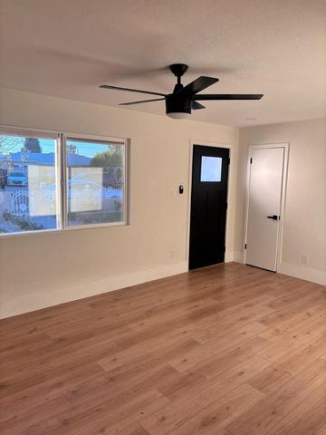 8233 N 29th Avenue, Phoenix, AZ 85051