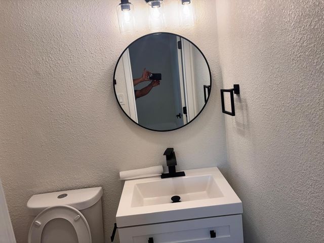 8233 N 29th Avenue, Phoenix, AZ 85051