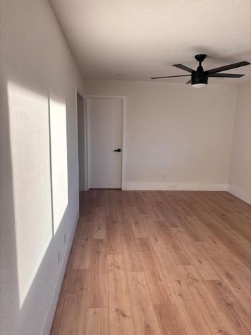 8233 N 29th Avenue, Phoenix, AZ 85051