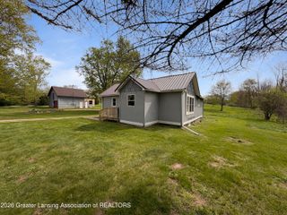 23950 15 Mile Road, Bellevue, MI 49021