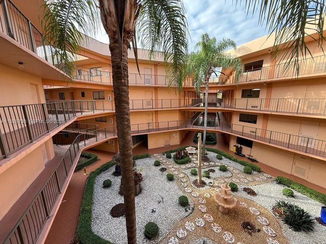 8600 SW 133rd Ave Rd 310, Miami, FL 33183