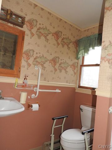 7408 Academy Street, Pompey, NY 13138