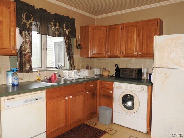 7408 Academy Street, Pompey, NY 13138