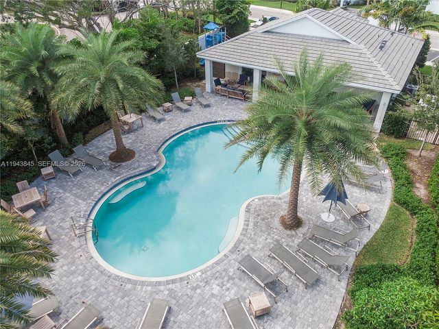 1827 Sandpiper Pointe Pl, Deerfield Beach, FL 33442