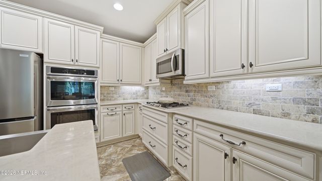 3435 SHINNECOCK Lane, Green Cove Springs, FL 32043