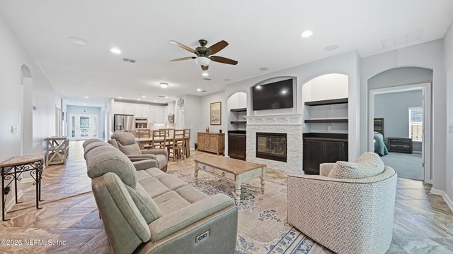 3435 SHINNECOCK Lane, Green Cove Springs, FL 32043