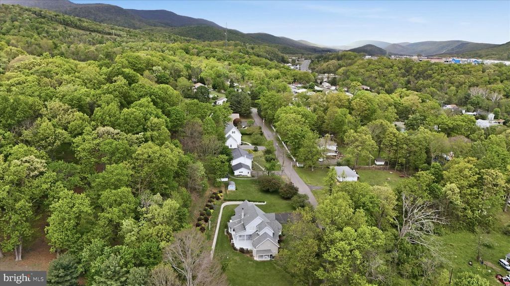 Image 123 of property listing at 12819 WOODBINE RD SW, Cresaptown, MD 21502