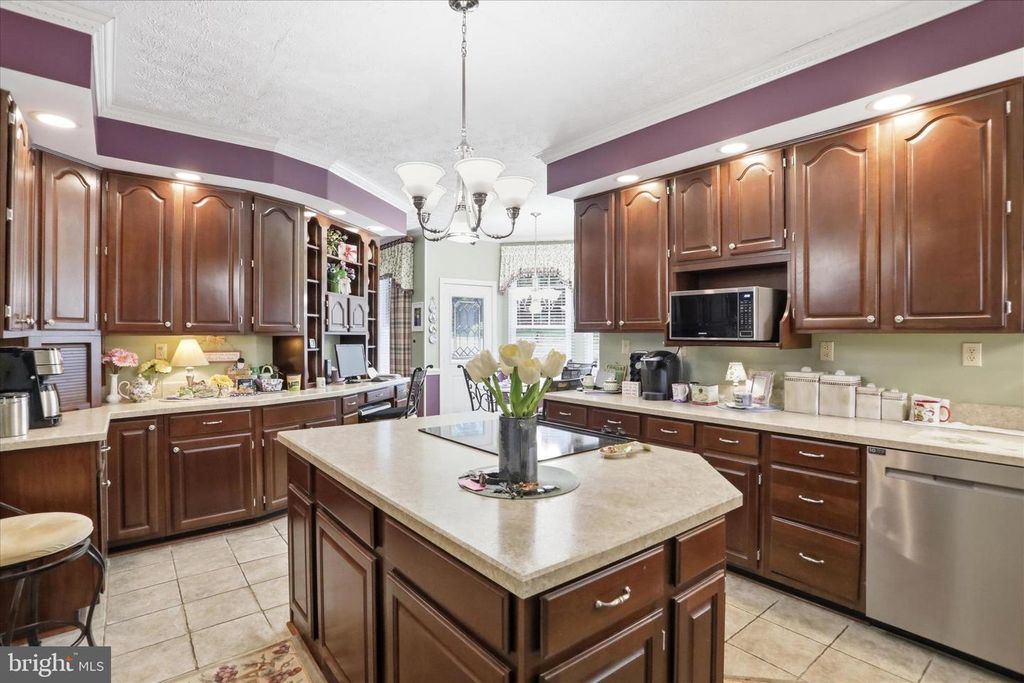 Image 23 of property listing at 12819 WOODBINE RD SW, Cresaptown, MD 21502