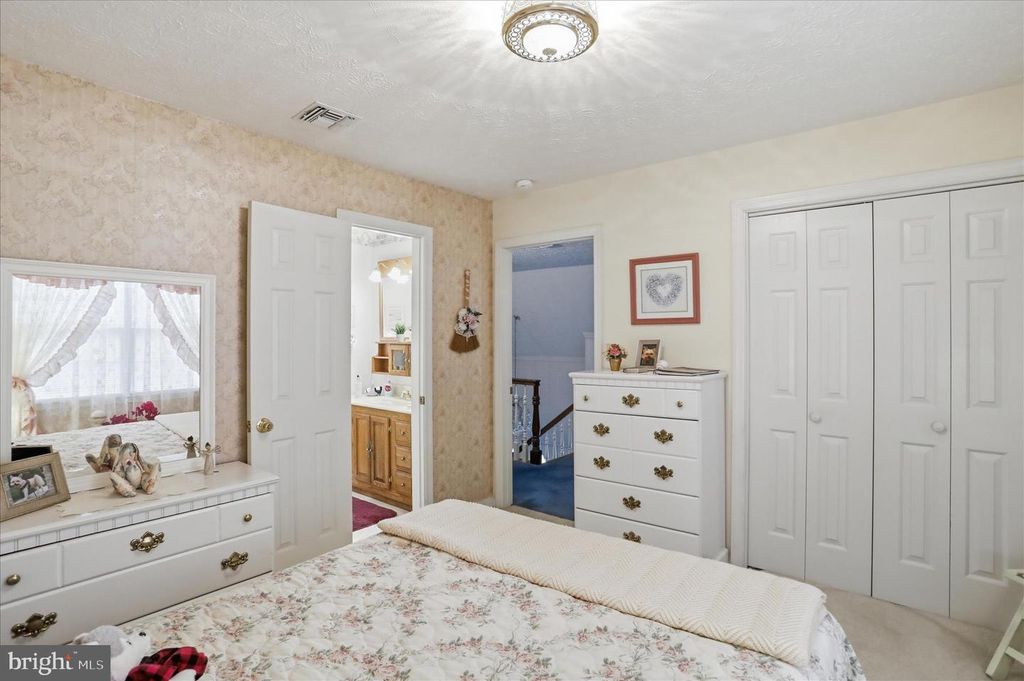Image 38 of property listing at 12819 WOODBINE RD SW, Cresaptown, MD 21502