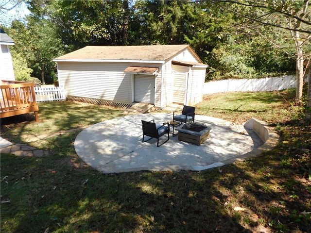 1420 Grayland Creek Place, Lawrenceville, GA 30046