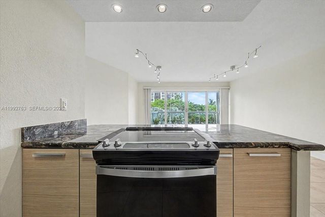 2451 Brickell Ave 4F, Miami, FL 33129