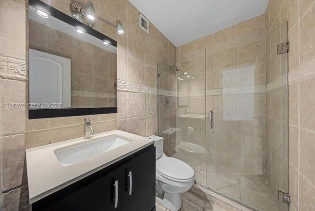 2451 Brickell Ave 4F, Miami, FL 33129