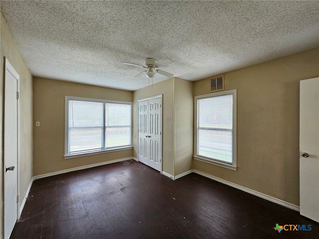 24 S 28th Street, Killeen, TX 76541