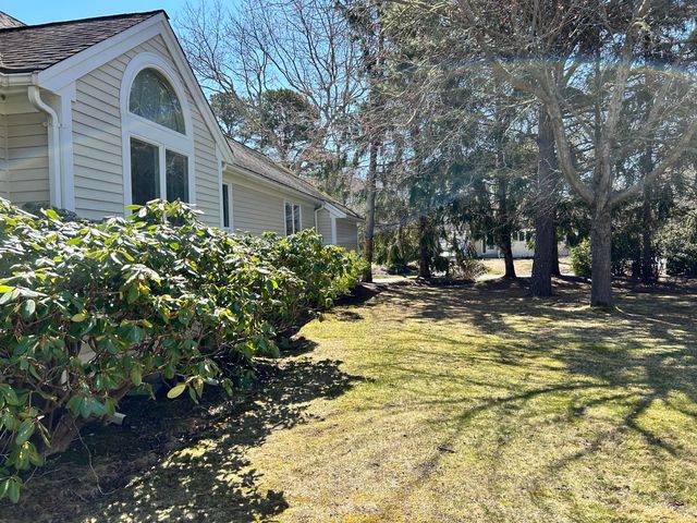 28 Windward Street UNIT 28, Mashpee, MA 02649