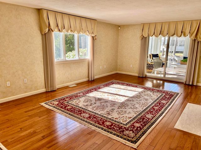 28 Windward Street UNIT 28, Mashpee, MA 02649