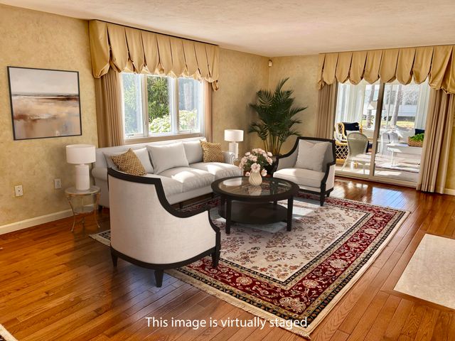 28 Windward Street UNIT 28, Mashpee, MA 02649