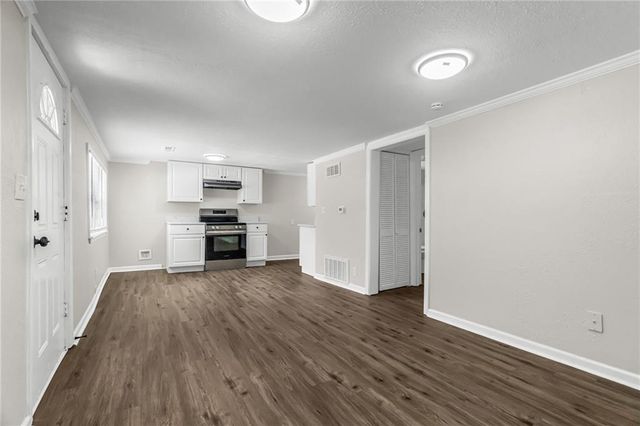 3820 N Brighton Avenue, Kansas City, MO 64117