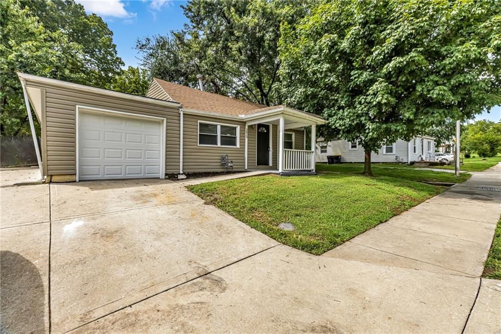 3820 N Brighton Avenue, Kansas City, MO 64117