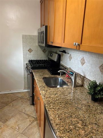 61-55 224 st A, Bayside, NY 11364