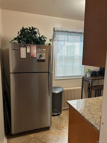 61-55 224 st A, Bayside, NY 11364