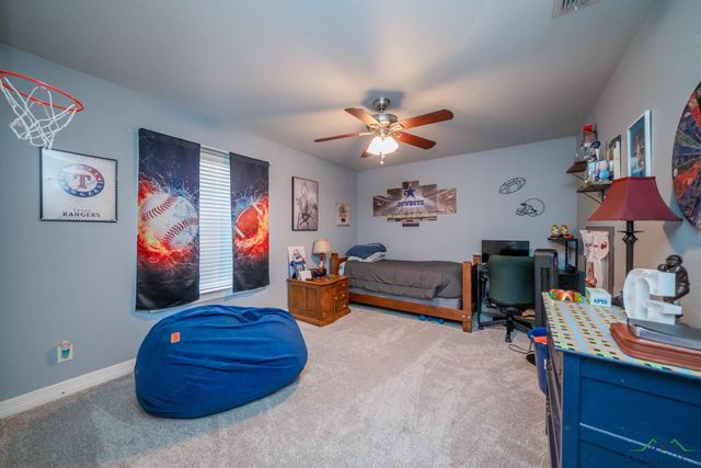 3710 Keighley Dr, Longview, TX 75605