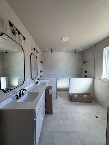 1064 Arbor Vista Drive, Azle, TX 76020