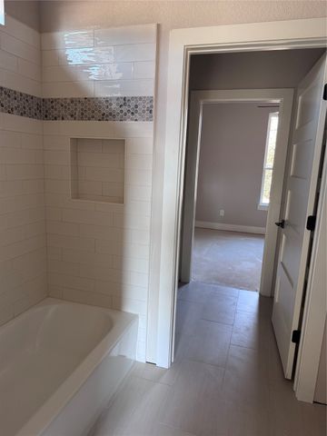 1064 Arbor Vista Drive, Azle, TX 76020