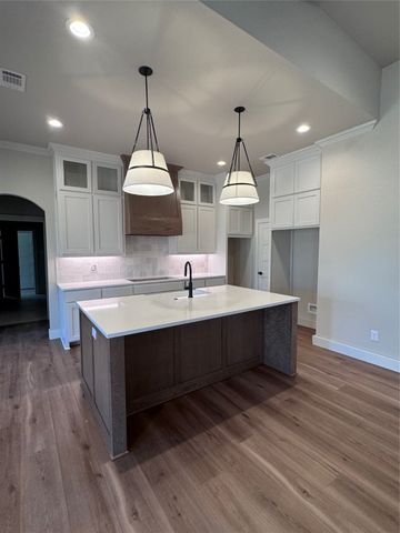 1064 Arbor Vista Drive, Azle, TX 76020