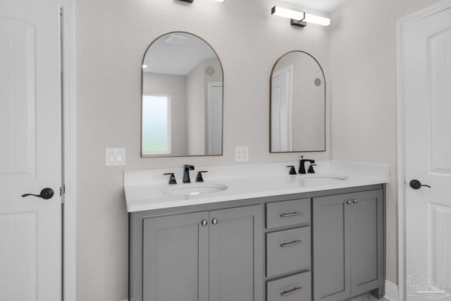 7949 Twin Lake Dr, Milton, FL 32583