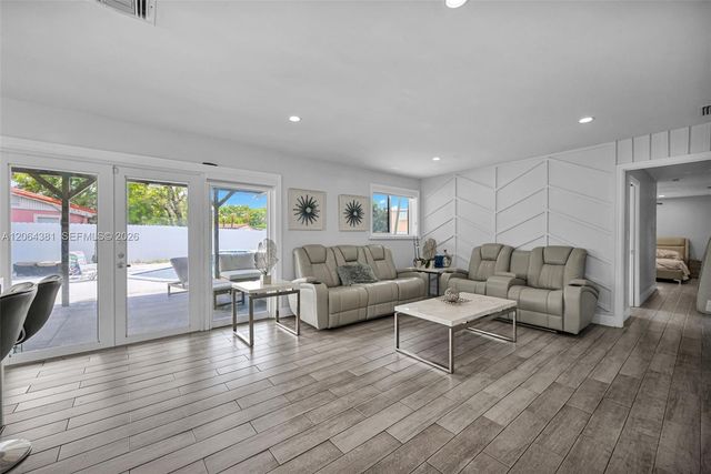 8251 NW 185th Street, Hialeah, FL 33015