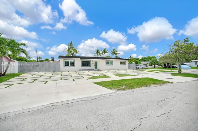 8251 NW 185th Street, Hialeah, FL 33015