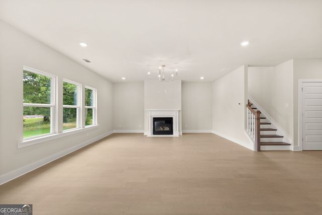 8315 Creekside Overlook Drive, Gainesville, GA 30506
