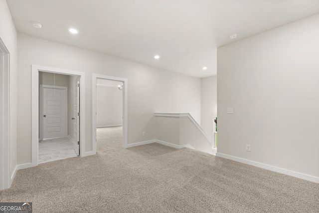 8315 Creekside Overlook Drive, Gainesville, GA 30506
