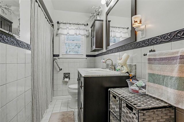 247 West Ivy Street, East Rochester, NY 14445