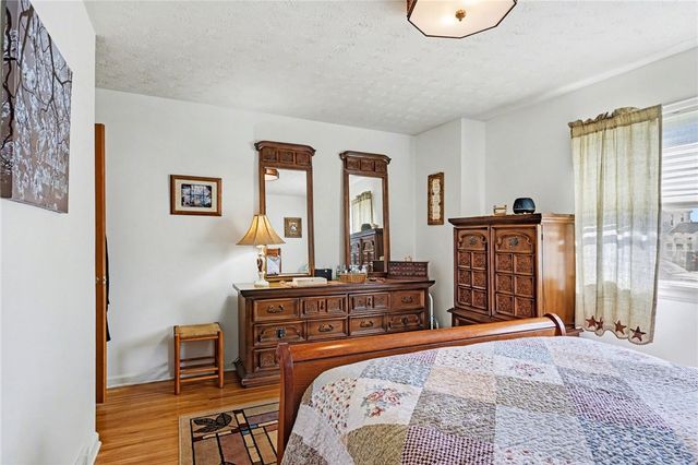 247 West Ivy Street, East Rochester, NY 14445