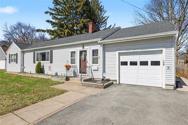 247 West Ivy Street, East Rochester, NY 14445