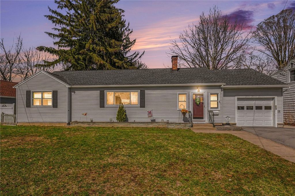 247 West Ivy Street, East Rochester, NY 14445