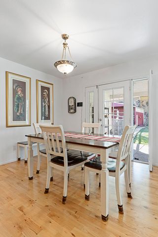 698 Ewe Creek Road, Grants Pass, OR 97526